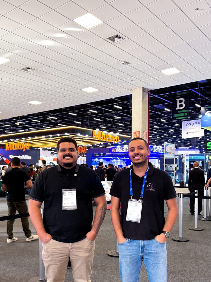 Gabriel Hadduan e Matheus Pereira — Fundadores LaserMind Tecnologia na FEIMEC